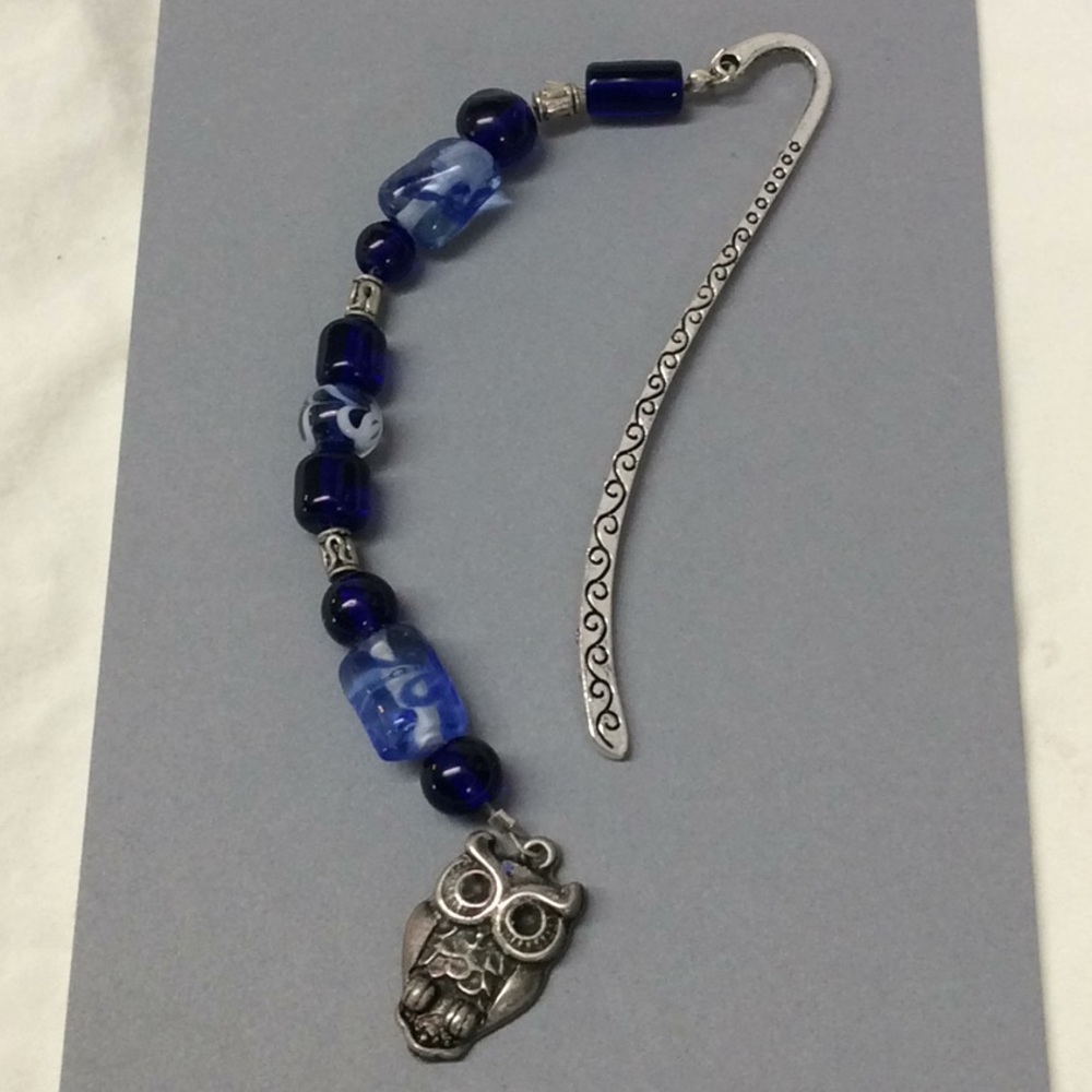 Linro designs bookmark